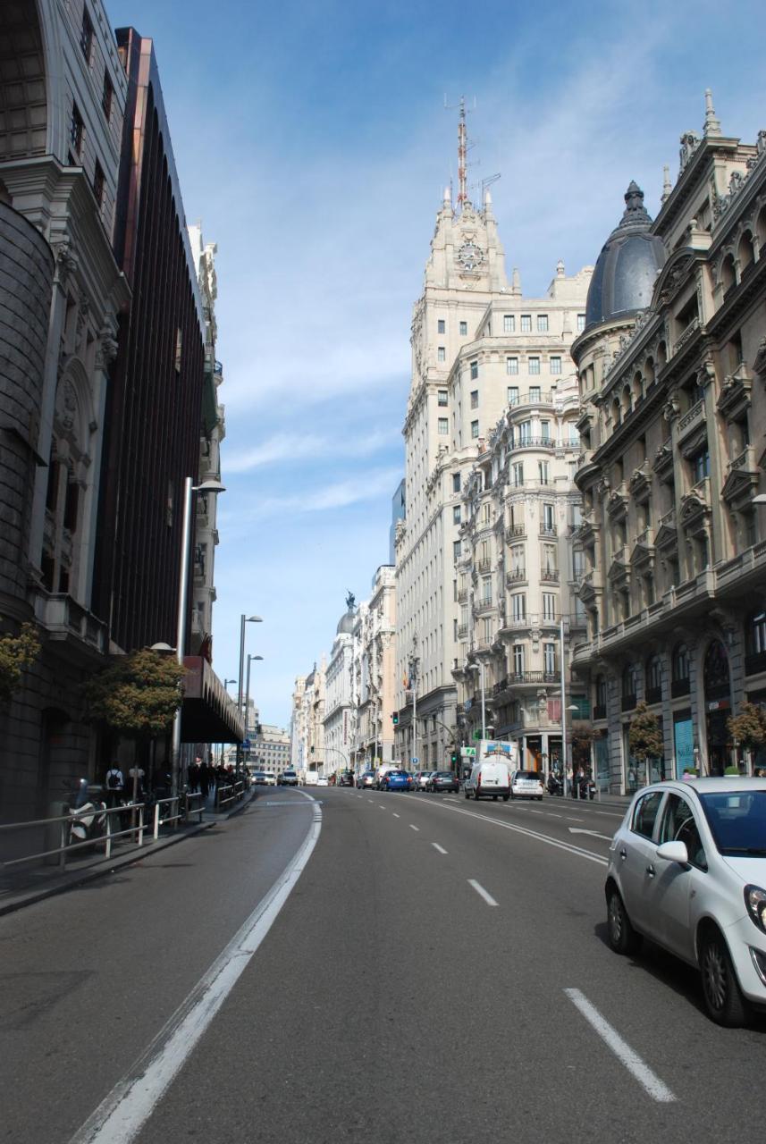 Hostal Galaico Madrid Exterior foto